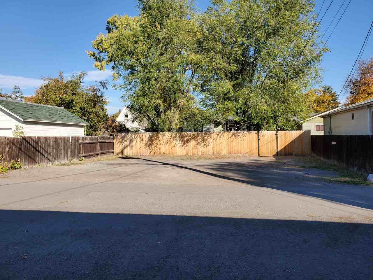 931 4Th Ave E - Photo 5 of 5