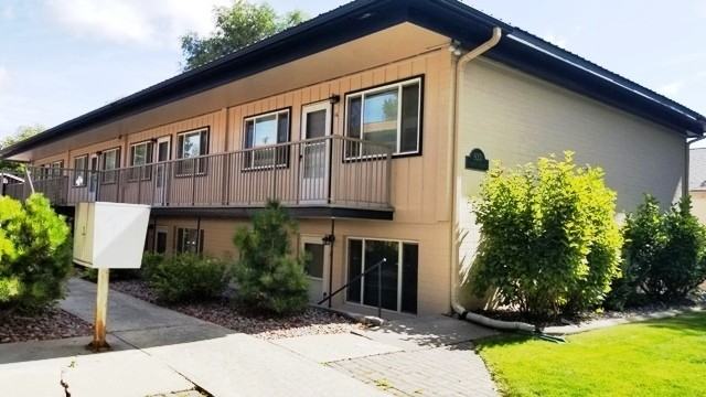 933 4Th Ave E - Photo 3 of 7