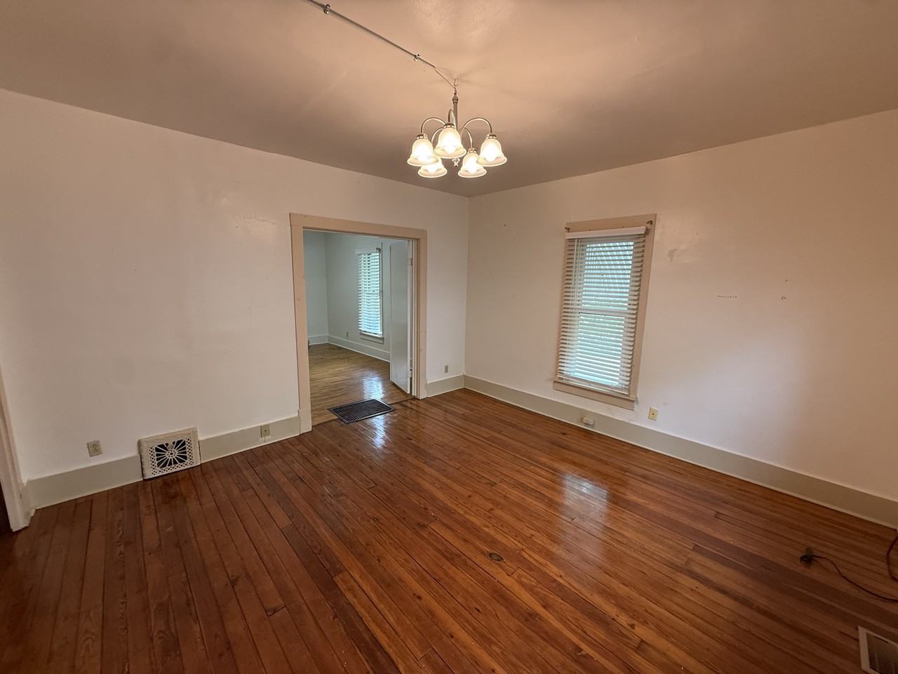 318 W Gay St #A - Photo 6 of 10