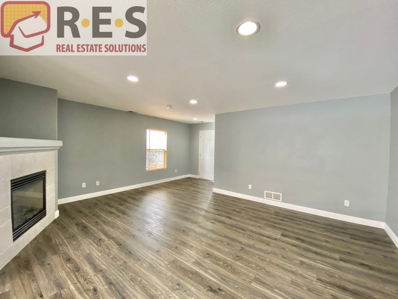 5731 Raleigh Cir - Photo 5 of 16