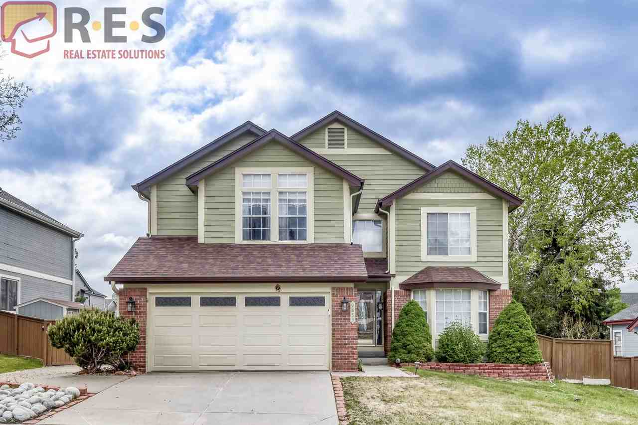 9853 Salford Ln