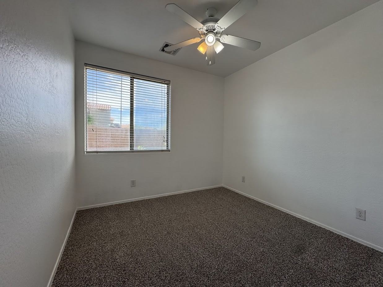 3686 E Yeager Dr - Photo 5 of 12