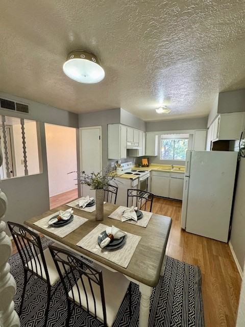 2913 Muriel St Ne - Photo 6 of 9