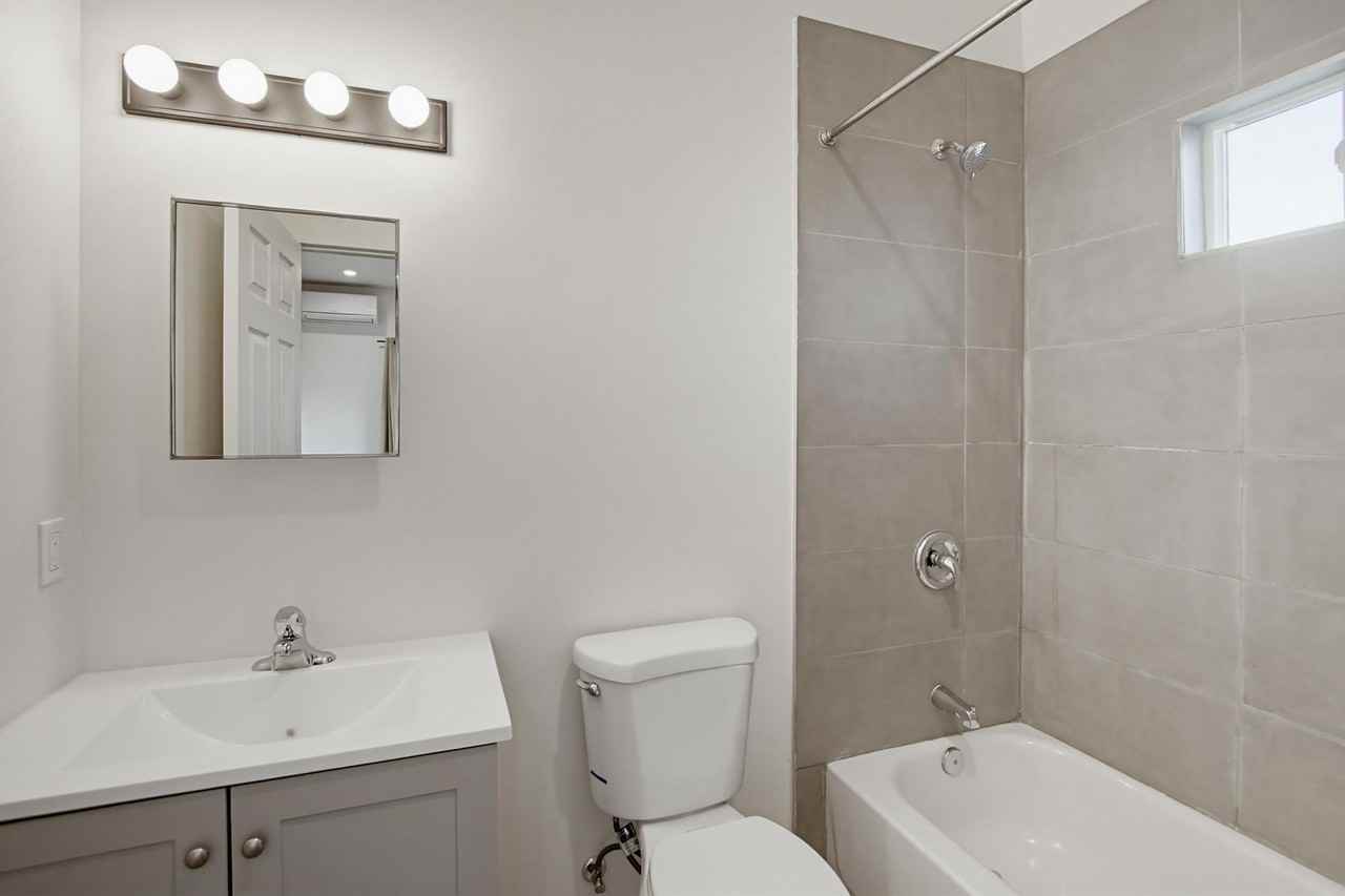 1935 Woden St - Photo 2 of 19
