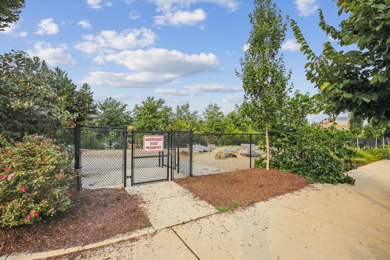 13411 Launders St - Photo 5 of 37