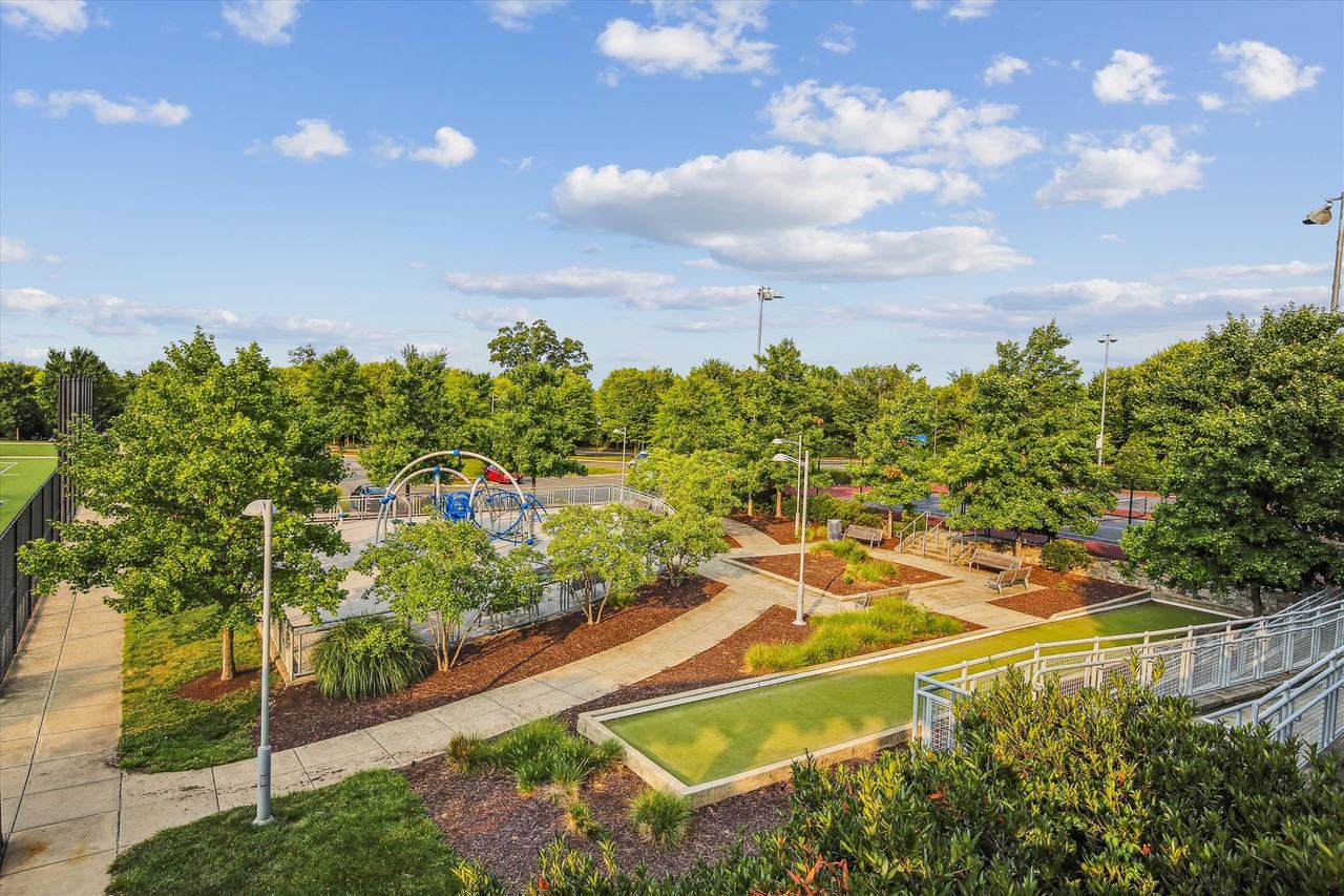 13411 Launders St - Photo 7 of 37
