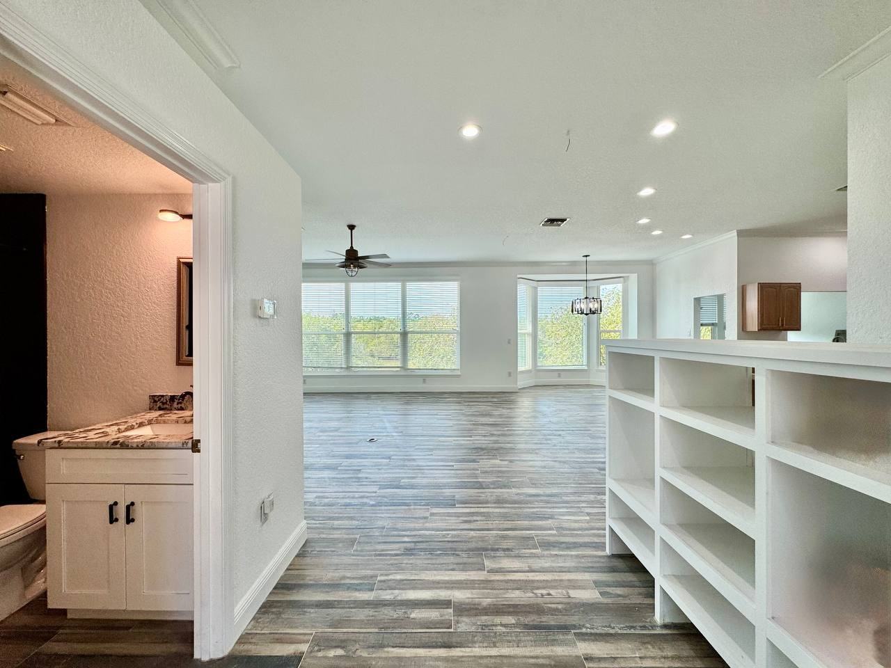 2384 Creek Ct - Photo 5 of 50