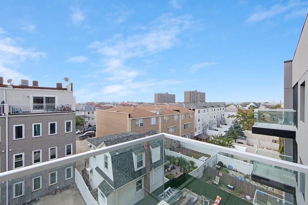 163 Beach 96th St - Photo 2 of 10