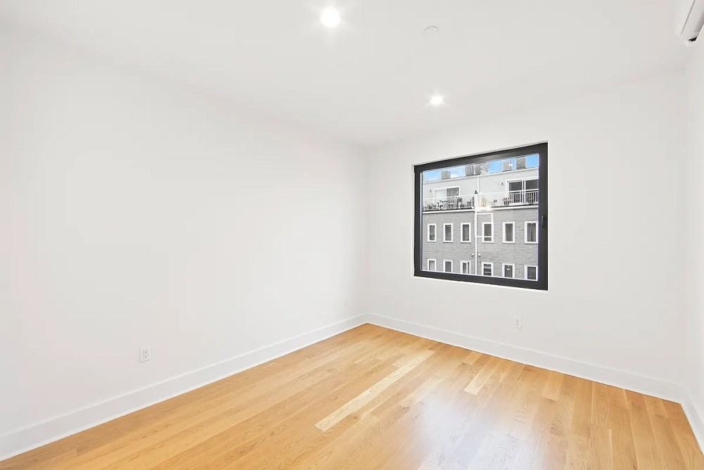 163 Beach 96th St - Photo 7 of 10