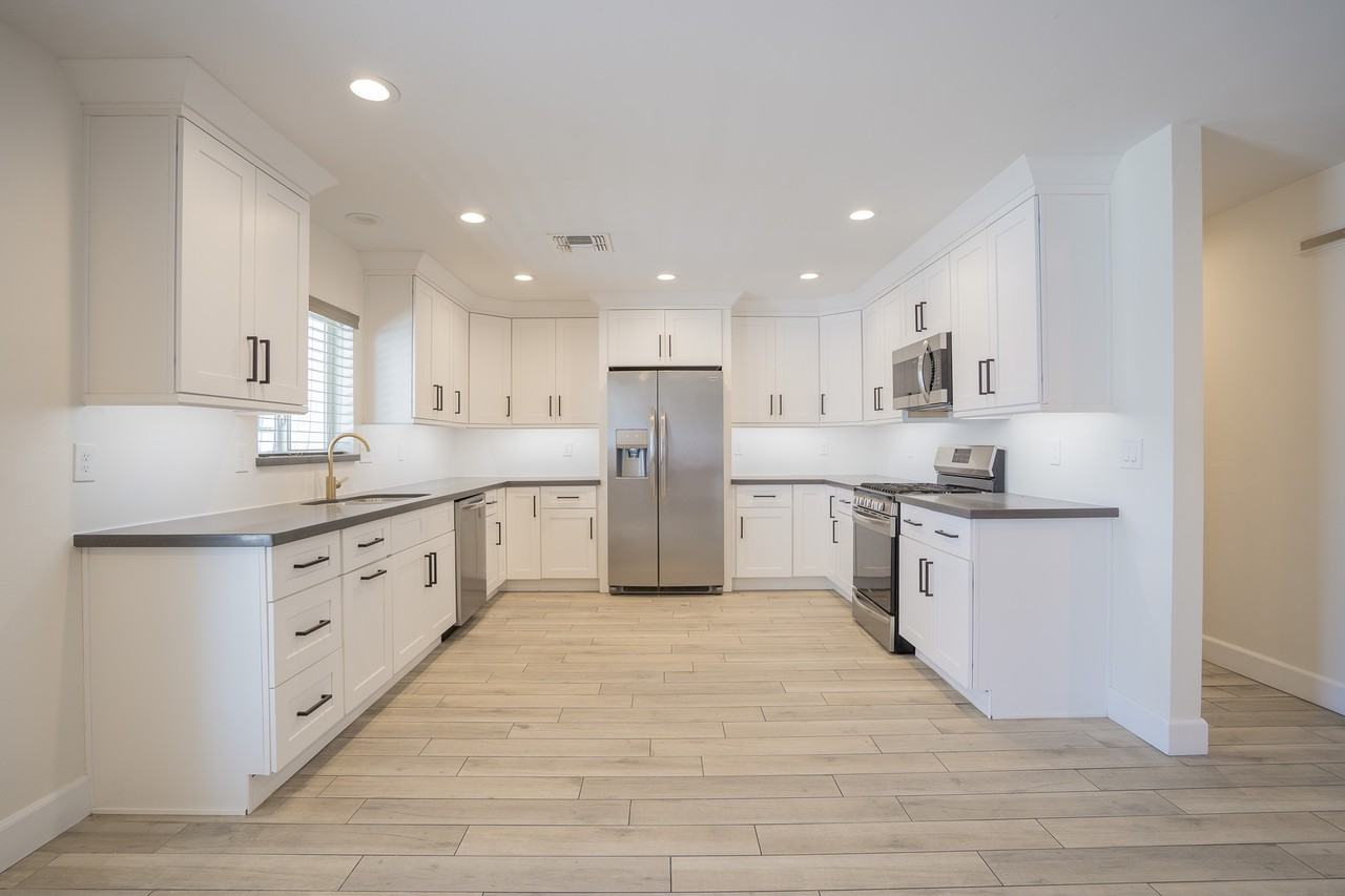 3625 N Hayden Rd - Photo 5 of 31