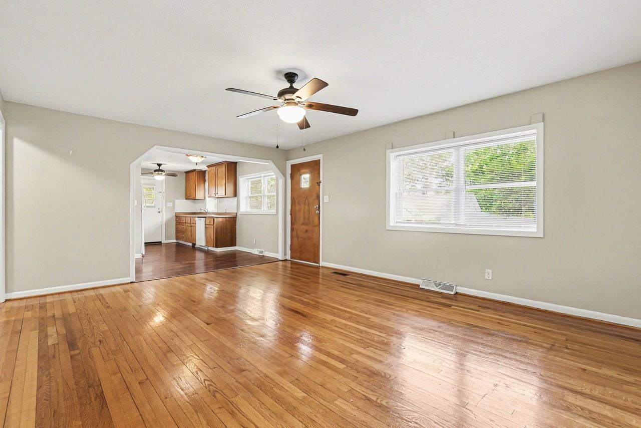 534 N Fayetteville St - Photo 2 of 23