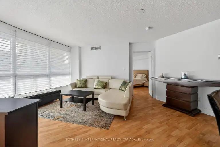 550 Queens Quay W #809 - Photo 3 of 18