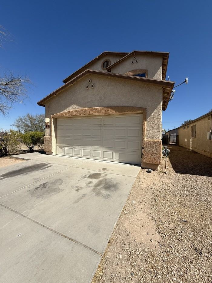 3527 E Drexel Manor Stra - Photo 2 of 21
