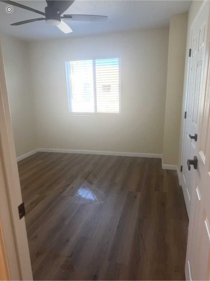 490 W Commercial Ave #0 - Photo 3 of 9