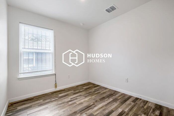 3318 Martin Luther King Dr - Photo 7 of 13