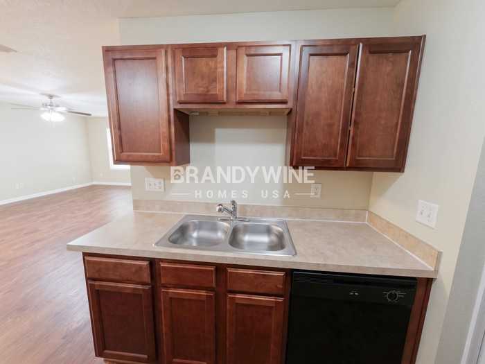 7600 Free Ave - Photo 6 of 21