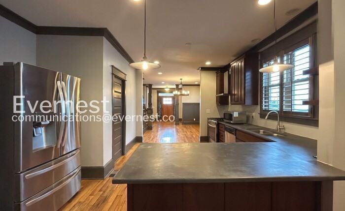 1226 Sigler St - Photo 2 of 31