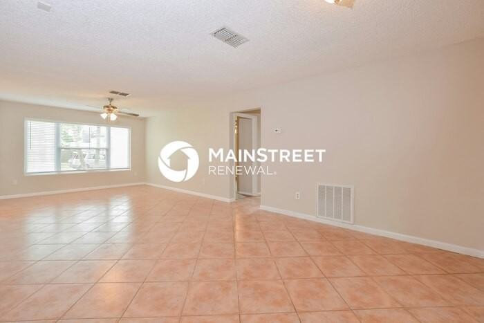 7355 Darien Rd - Photo 3 of 16