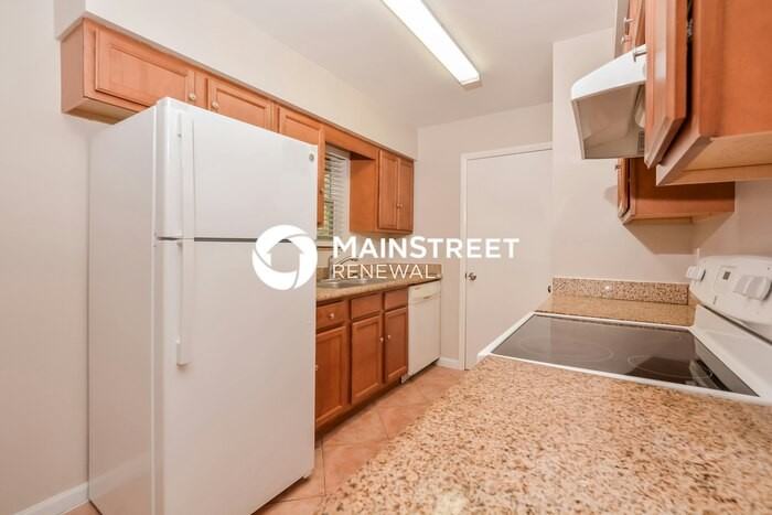 7355 Darien Rd - Photo 7 of 16