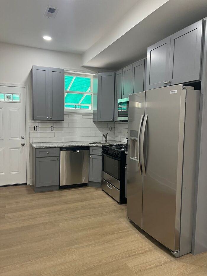 2399 Guilford Ave - Photo 7 of 24