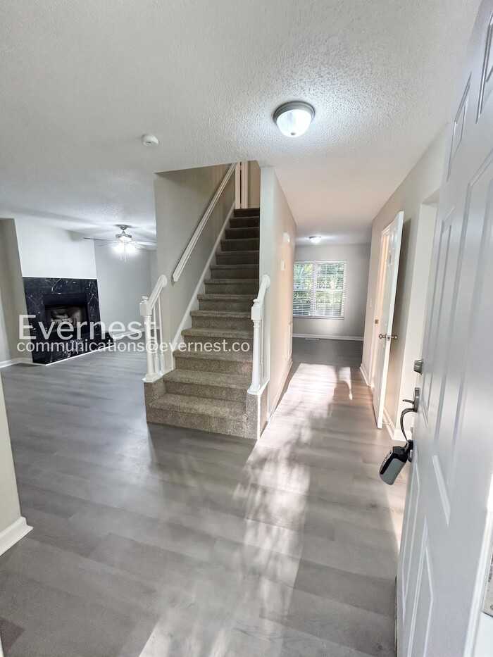 3612 Mizell Rd - Photo 6 of 37