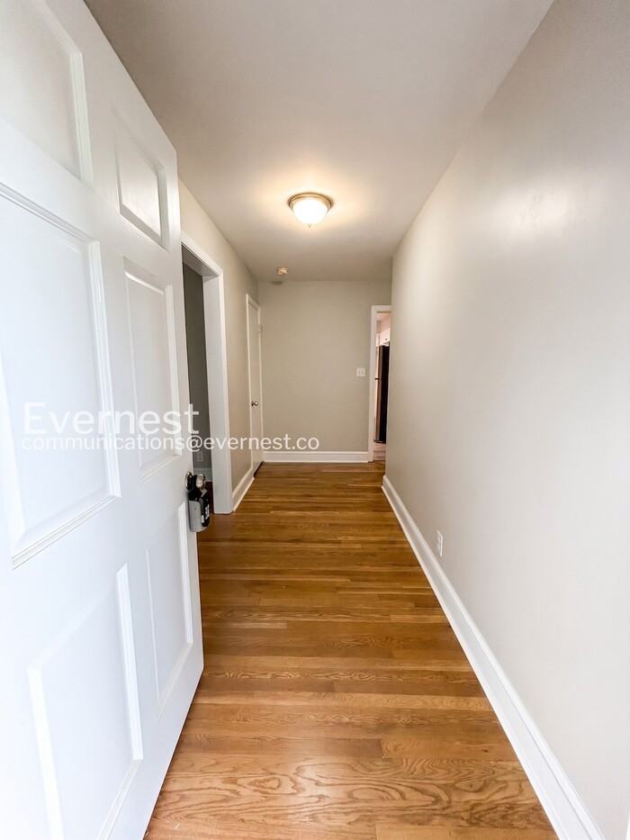 112 Tabor St - Photo 6 of 34