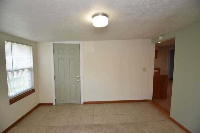 507 Lincolnway E #507 - Photo 4 of 22