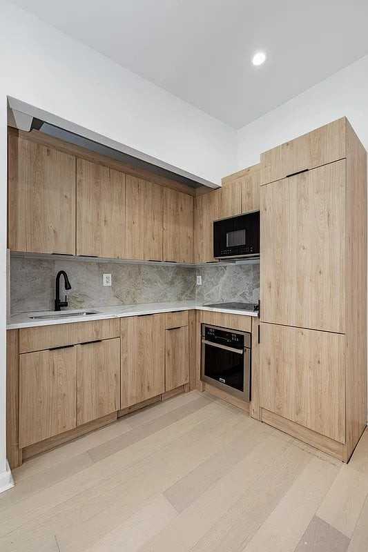83 Saint Marks Pl #3F - Photo 4 of 6