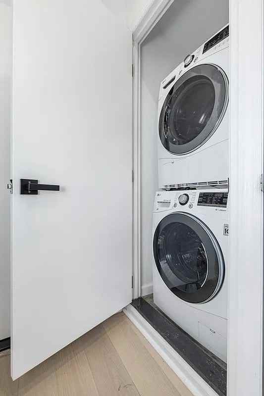83 Saint Marks Pl #3F - Photo 5 of 6