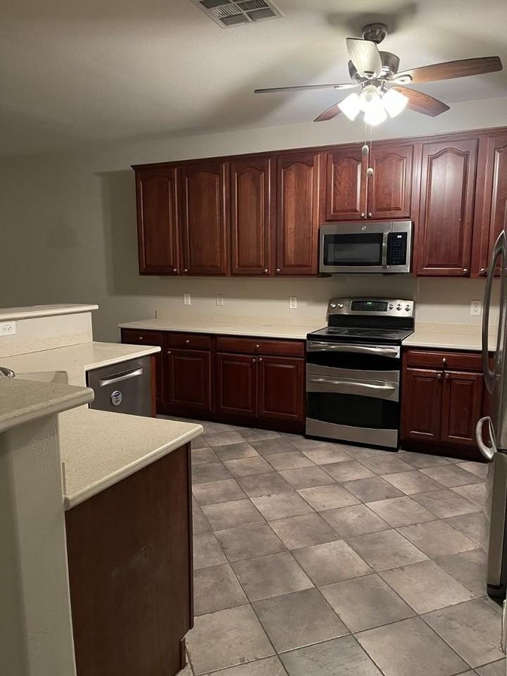 24155 W Desert Bloom St - Photo 4 of 15