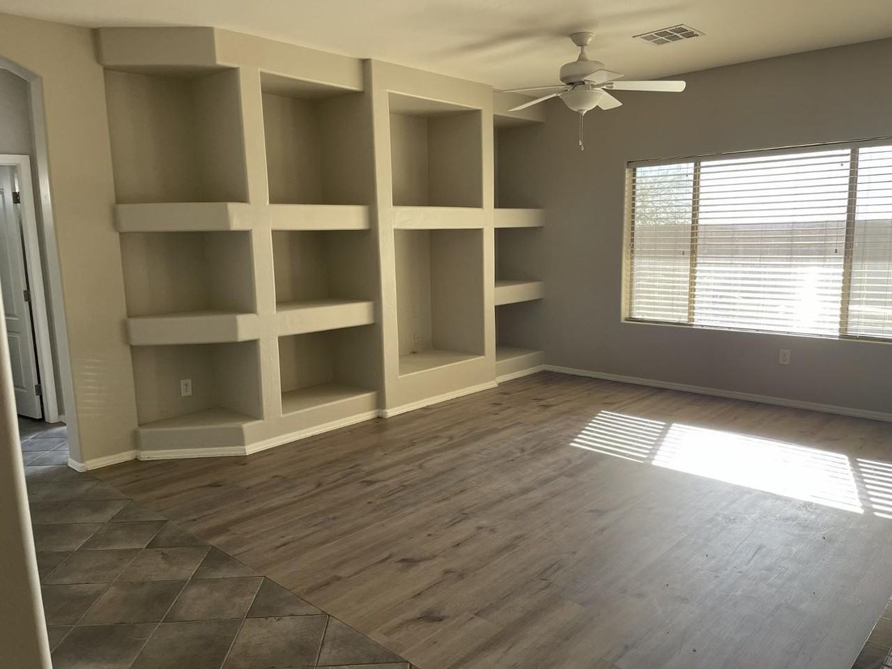 24155 W Desert Bloom St - Photo 7 of 15