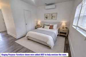 featured image of 550 Roxbury Dr