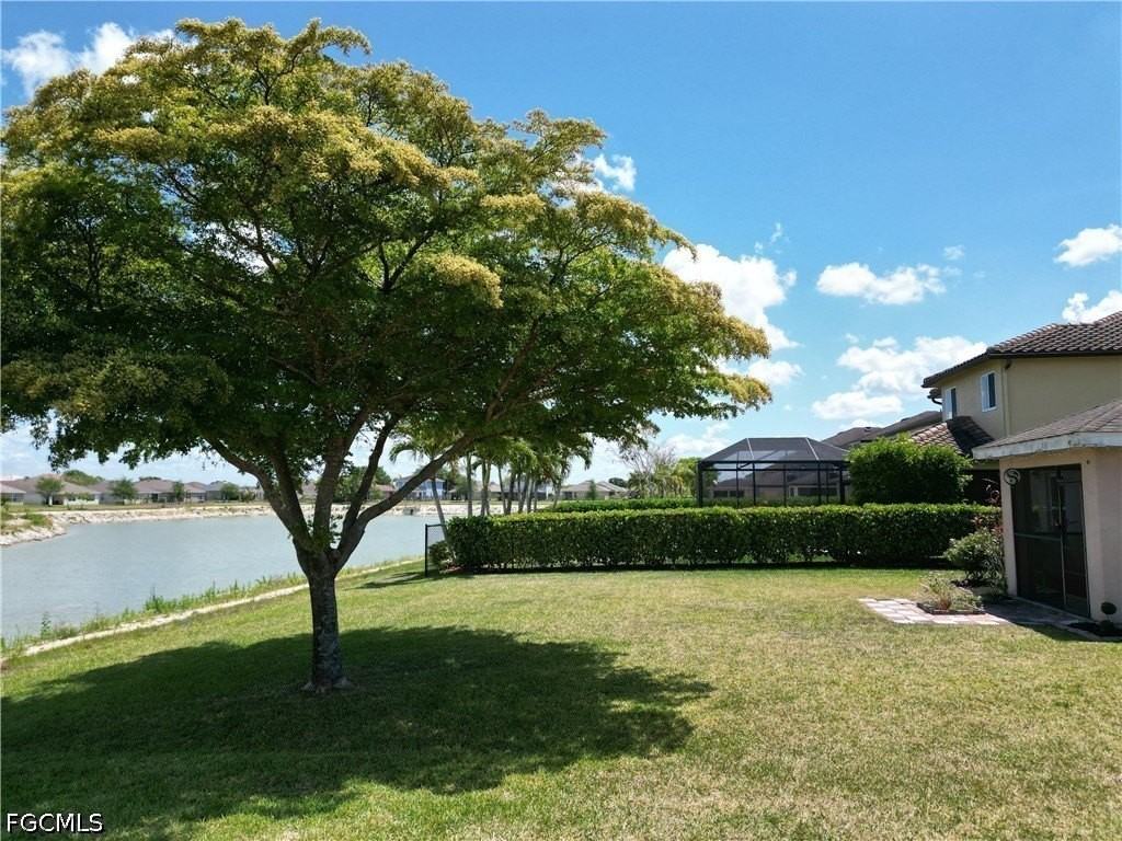 10353 Canal Brook Ln - Photo 4 of 26