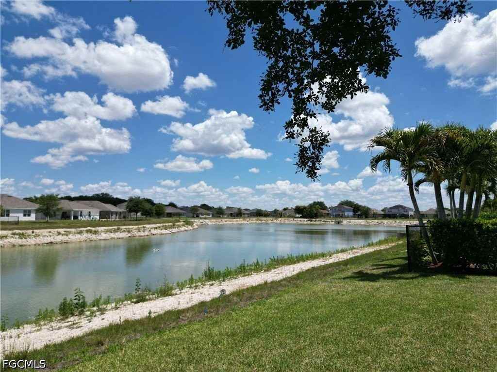 10353 Canal Brook Ln - Photo 7 of 26