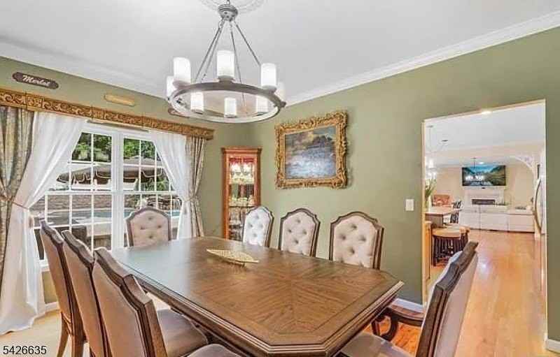 2 Princess Ct - Photo 4 of 5