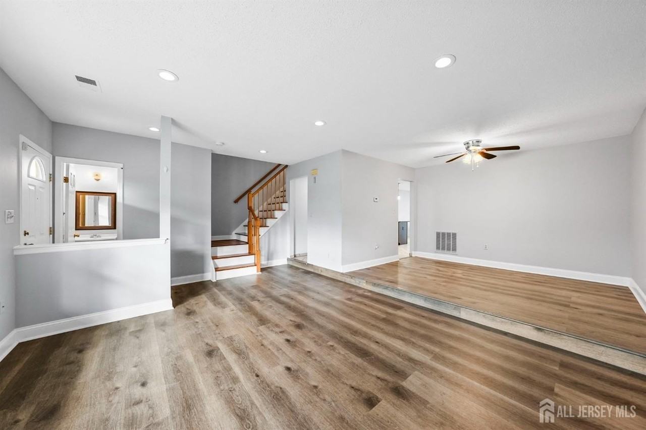 34 Sassafras Ct - Photo 5 of 20