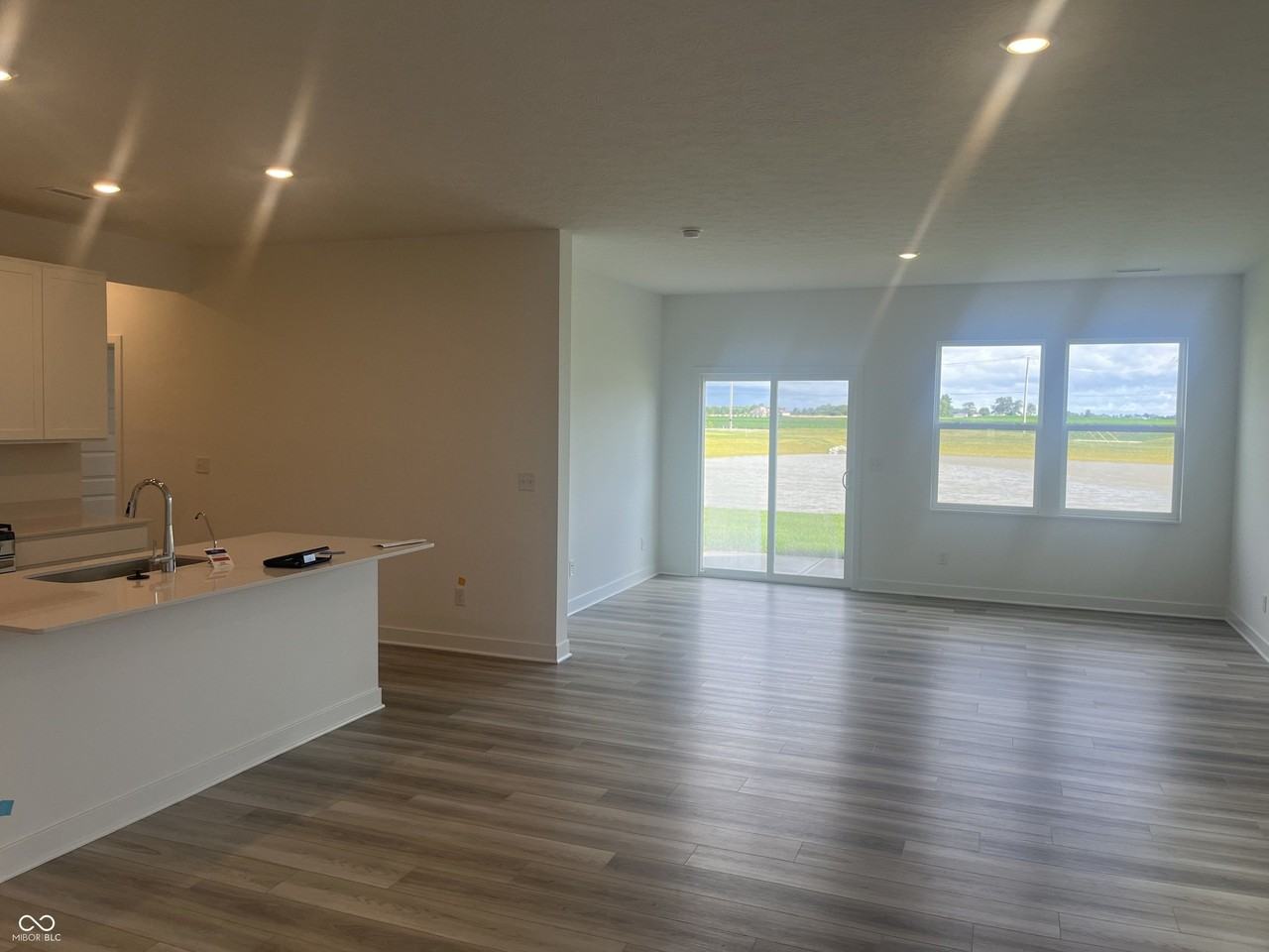 6870 Teder Creek Ln - Photo 5 of 30
