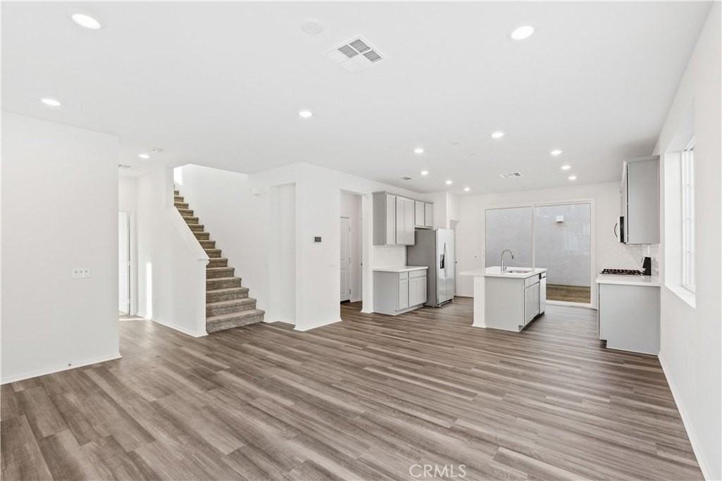 5346 Malibu Way - Photo 2 of 25
