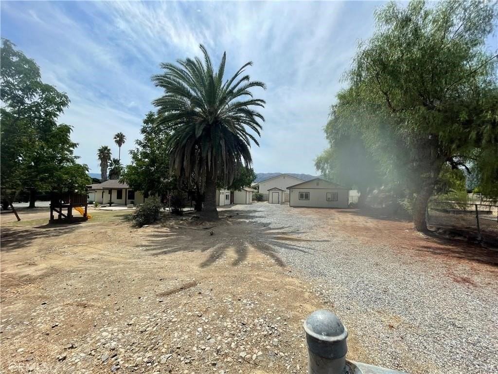 16395 Broadway St - Photo 6 of 8