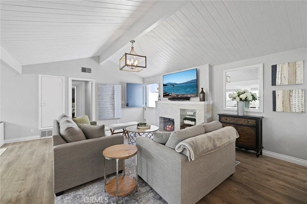 412 Colton St - Photo 3 of 46