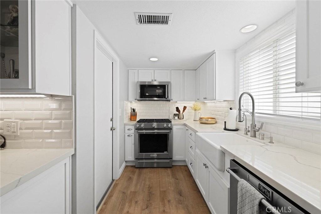 412 Colton St - Photo 7 of 46