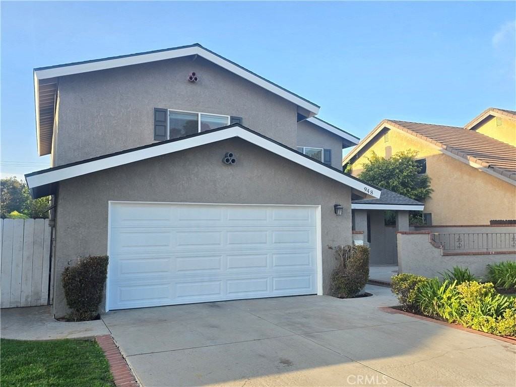 948 Denver Dr - Photo 2 of 28