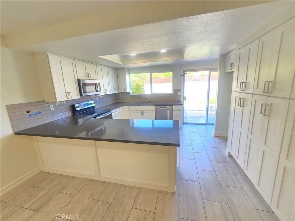 948 Denver Dr - Photo 7 of 28