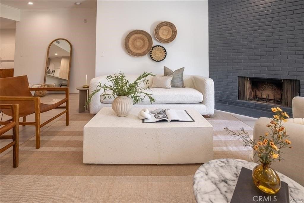 4401 Moorpark Way - Photo 3 of 19