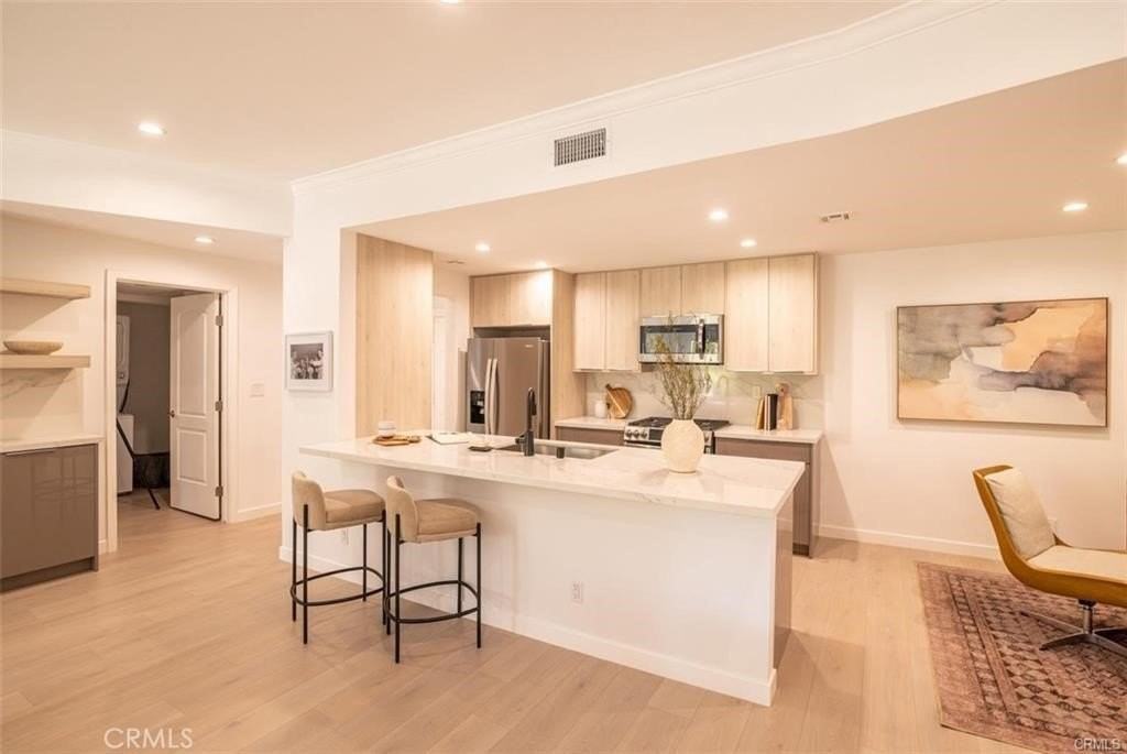 4401 Moorpark Way - Photo 4 of 19