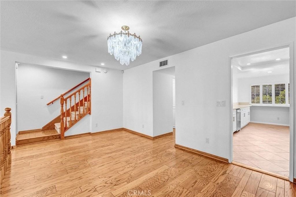 18136 Oxnard St #40 - Photo 6 of 21