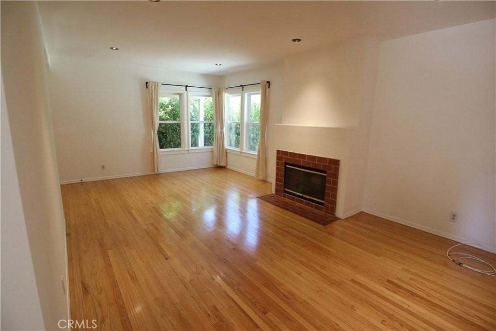 5441 Burnet Ave - Photo 2 of 13