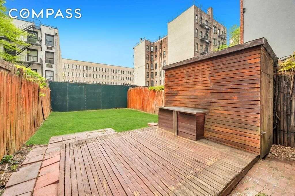 334 E 22nd St #1 - Photo 4 of 17