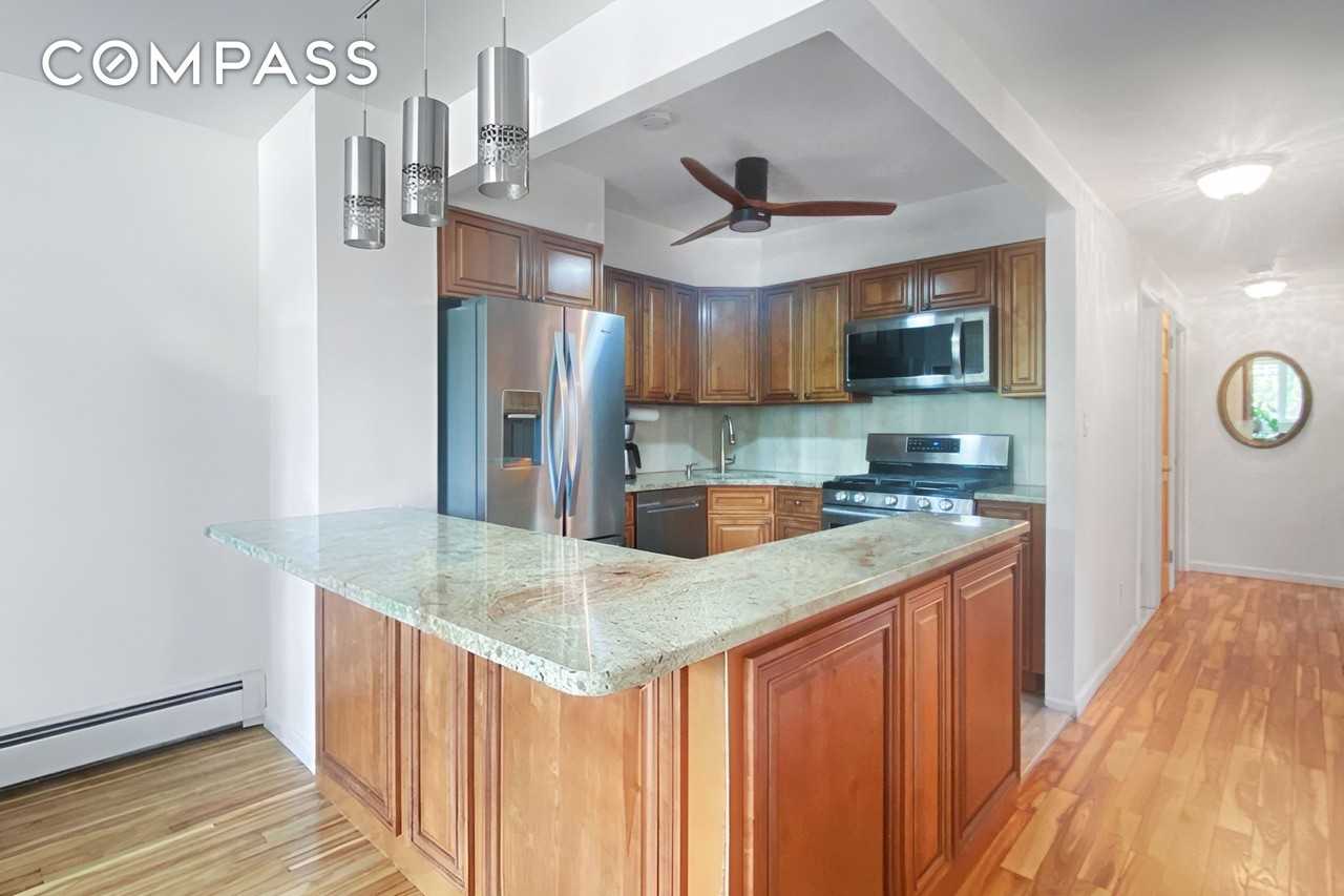 2702 12th St #1 - Photo 3 of 14