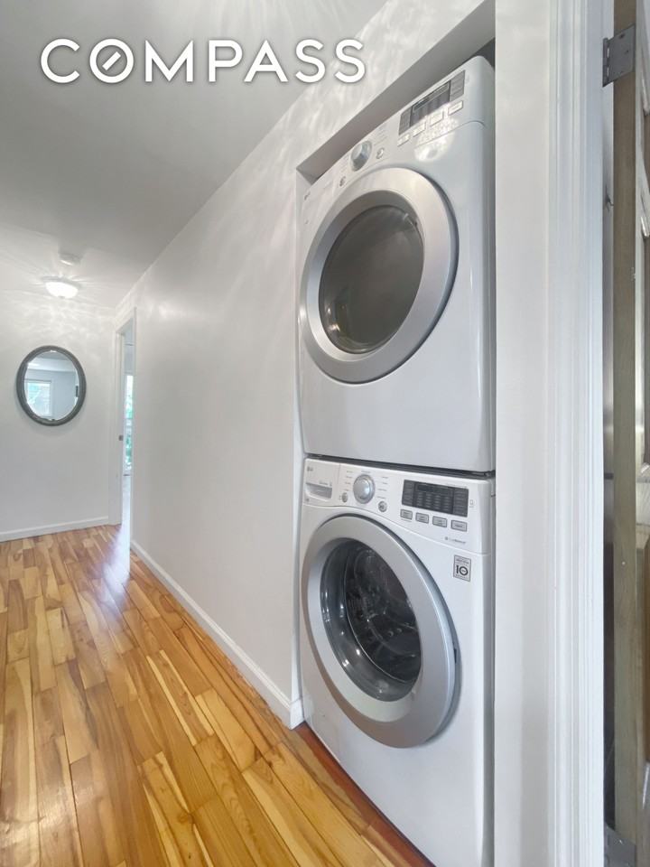 2702 12th St #1 - Photo 5 of 14